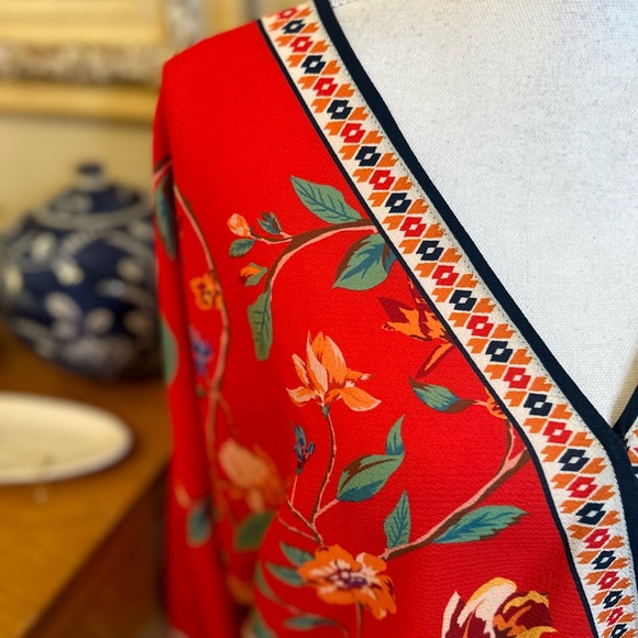 Flying Tomato blouse - Picture 3 of 10